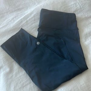 Lulu Lemon blue capris